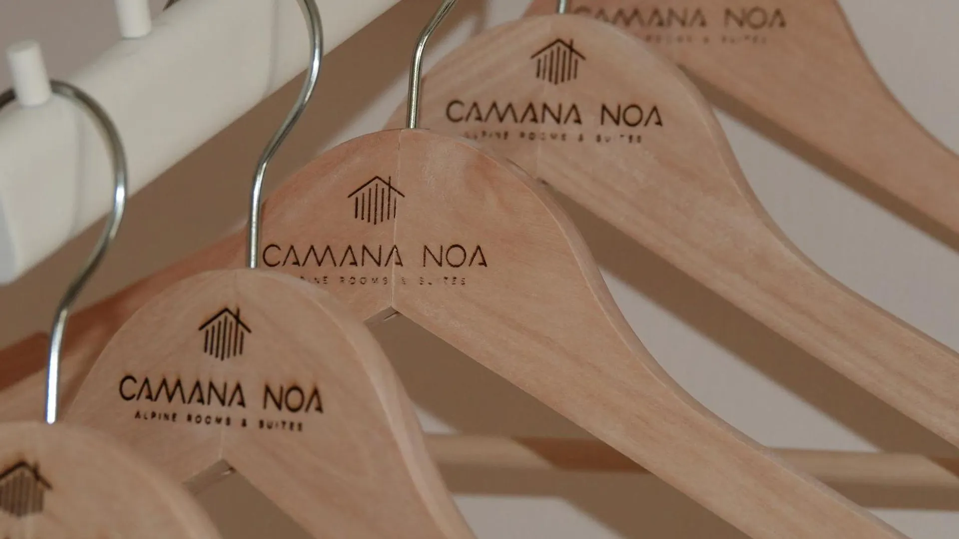 Alpine Rooms And Suites Livigno - Camana Noa - Bed & Breakfast