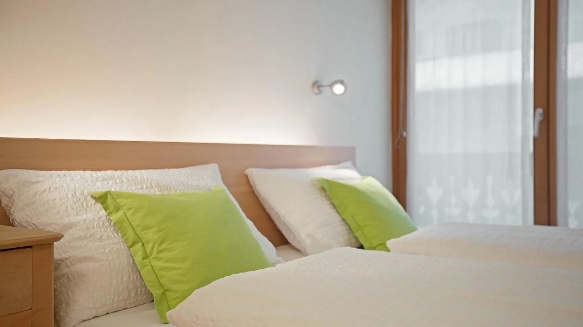 Alpine Rooms And Suites Livigno - Camana Noa -
