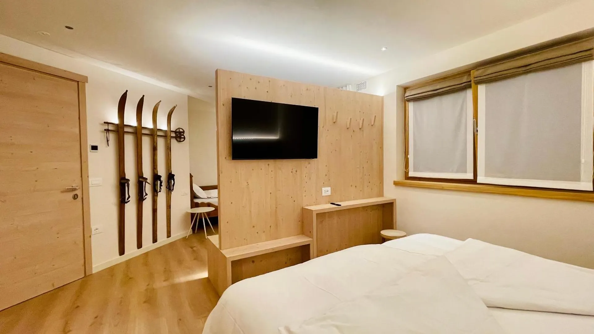 Alpine Rooms And Suites Livigno - Camana Noa - 3*,  Italy
