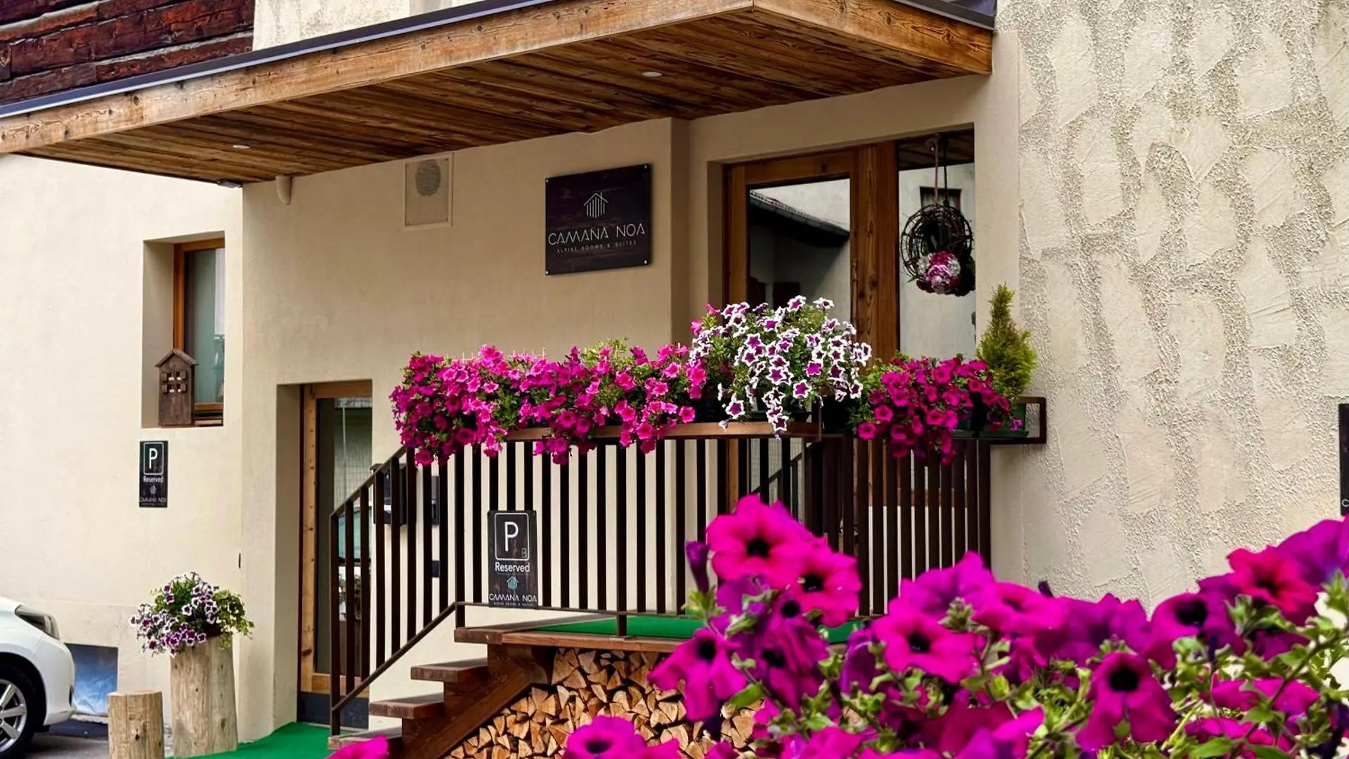 Alpine Rooms And Suites Livigno - Camana Noa - Bed & Breakfast