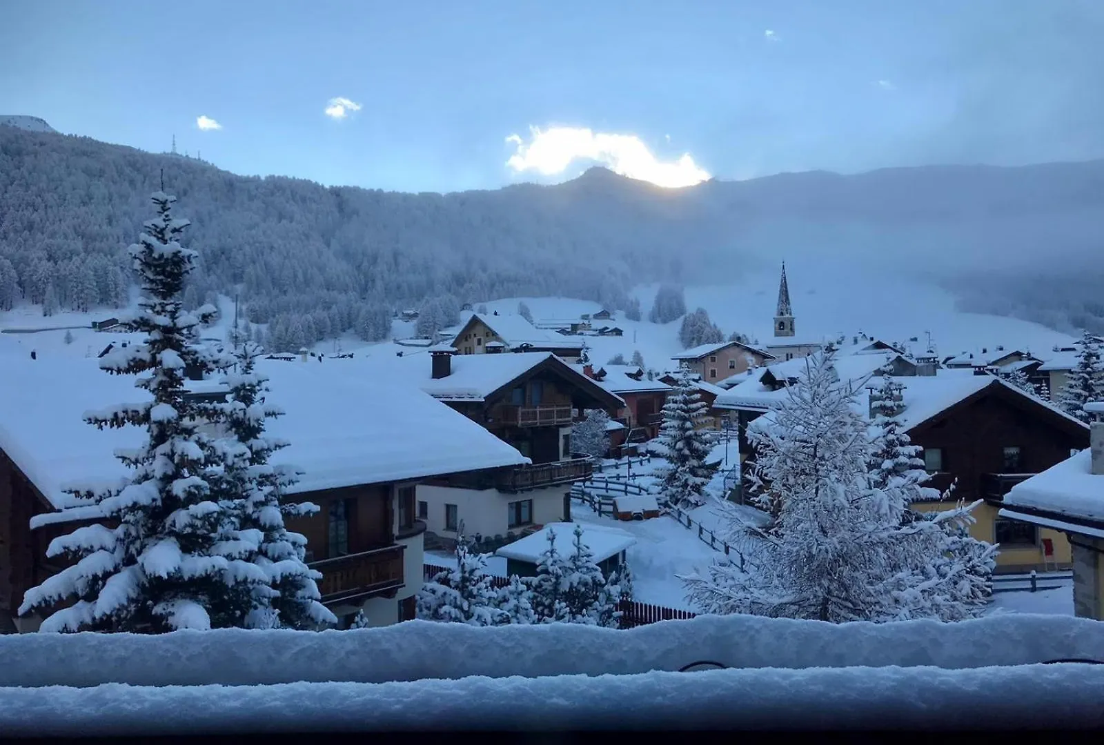 Alpine Rooms And Suites Livigno - Camana Noa - Bed & Breakfast