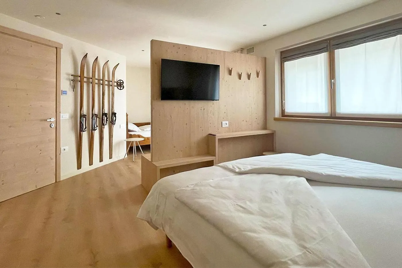 Alpine Rooms And Suites Livigno - Camana Noa - contacts